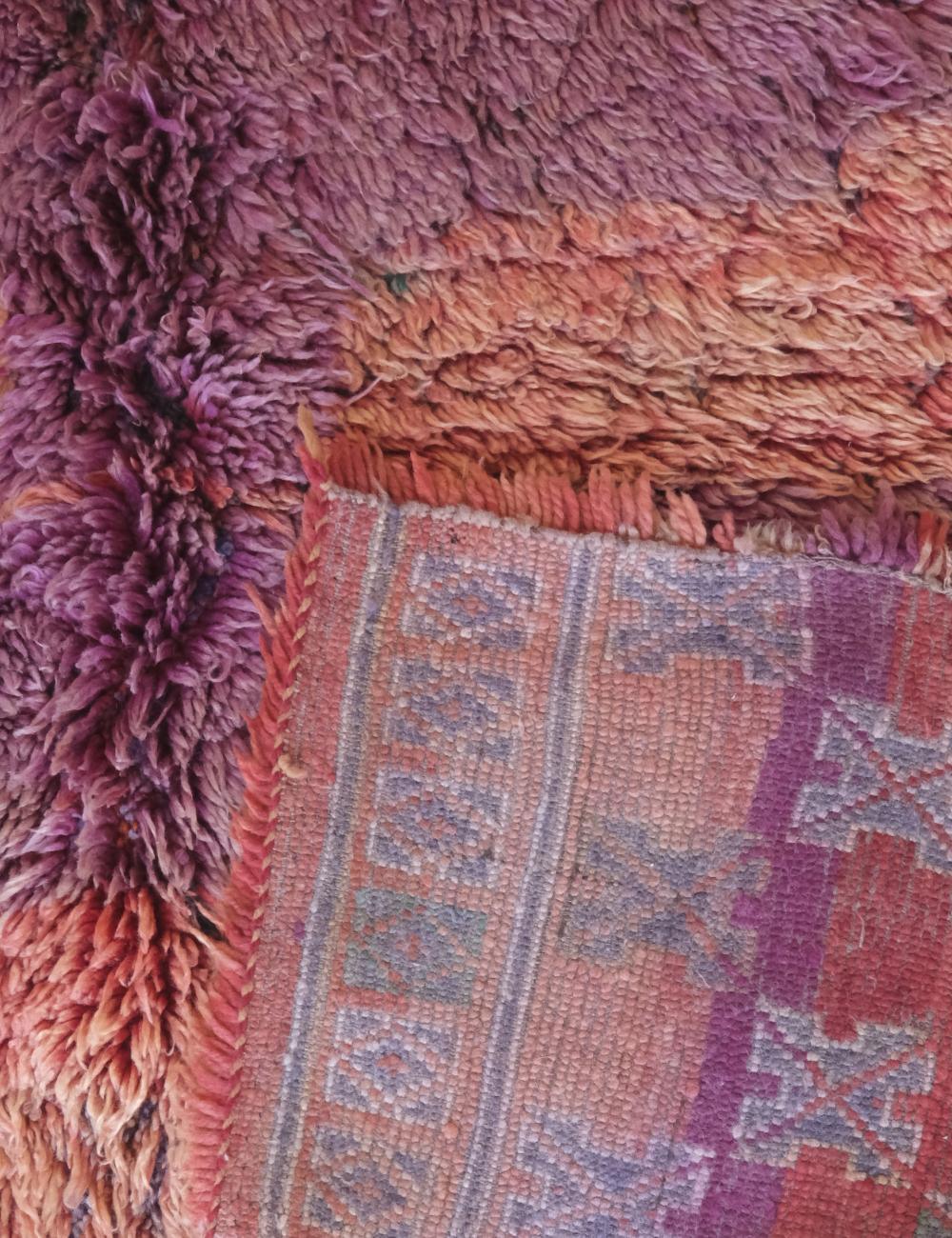 Shaggy Beni MGuild Moroccan Rug 10.7 x 6.4 ft / 325 x 197 cm - Surcoma
