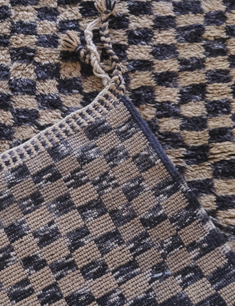 Moroccan Beni Mrirt runner rug, handwoven wool hallway rug with geometric patterns, 100% wool, beige and cream