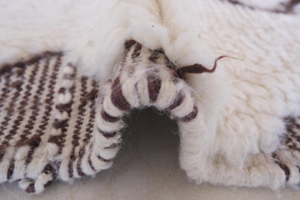 Beni Ourain Moroccan Carpet 8.2 x 5.1 ft / 249 x 158 cm - Surcoma