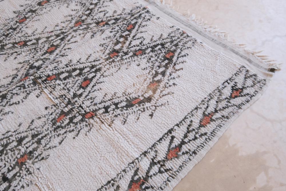 Moroccan Marmoucha Rug 8.5 x 5.6 ft / 260 x 171 cm - Surcoma