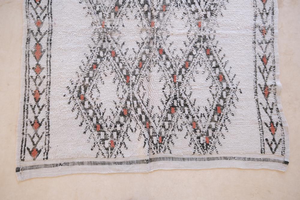 Moroccan Marmoucha Rug 8.5 x 5.6 ft / 260 x 171 cm - Surcoma