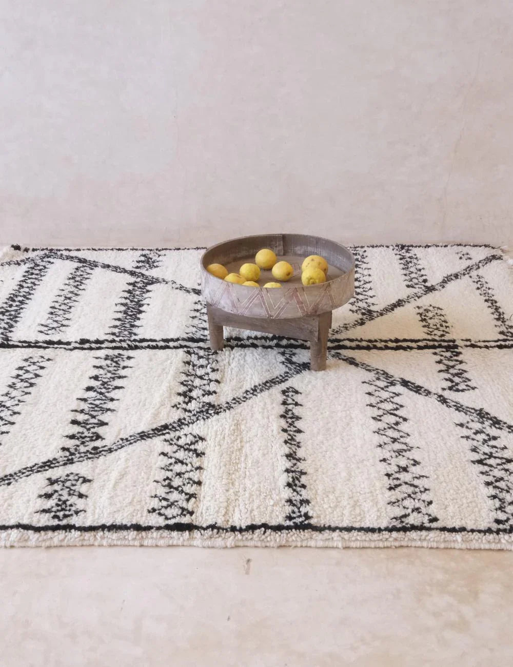 Black and White Moroccan Wool Rug 6.2 x 5.4 ft / 190 x 167 cm - Surcoma