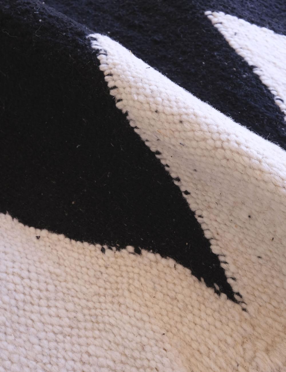 Black Flatwoven Moroccan Rug 10 x 7 ft / 305 x 215 cm