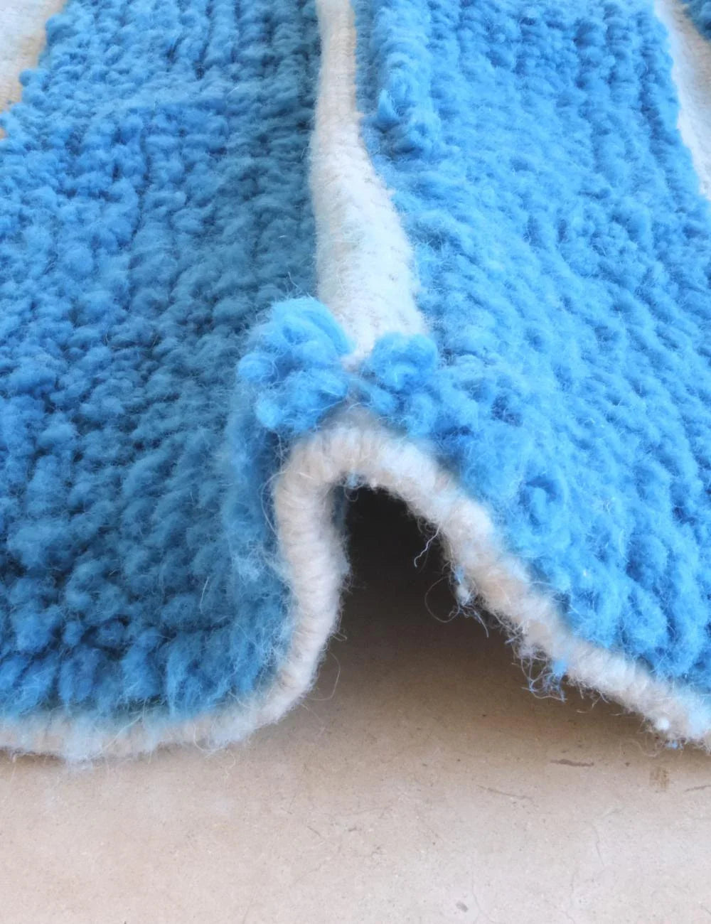 Blue Contemporary Moroccan Wool Rug 8.9 x 7.1 ft / 271 x 218 cm - Surcoma