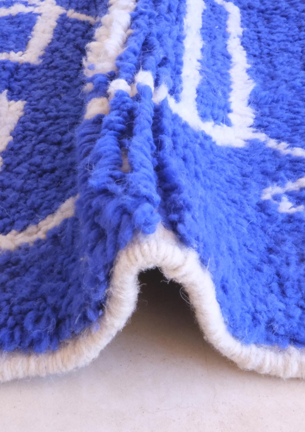Blue Moroccan Handknotted Wool Rug 5.7 x 4.1 ft / 175 x 126 cm
