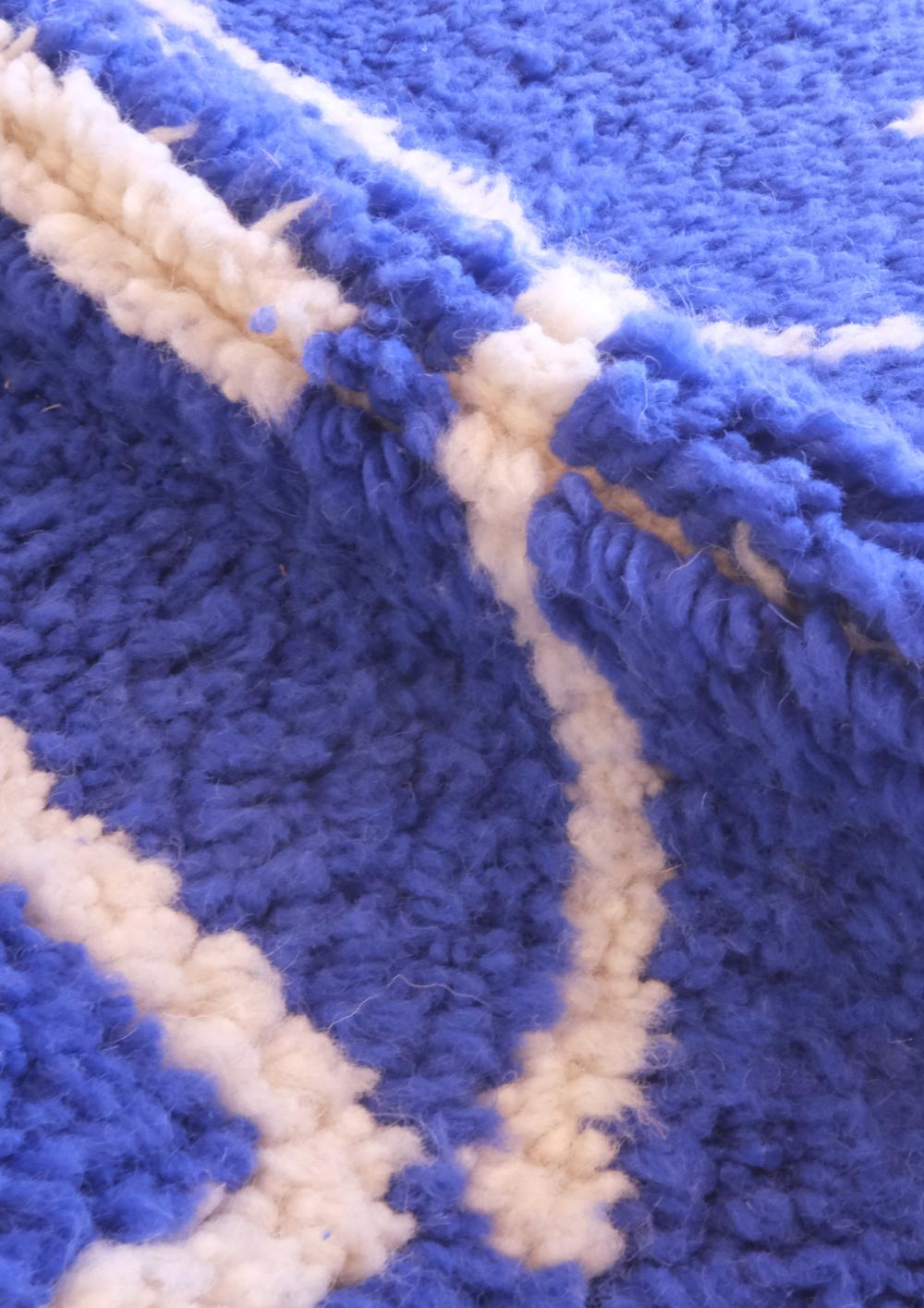 Blue Moroccan Handknotted Wool Rug 5.7 x 4.1 ft / 175 x 126 cm