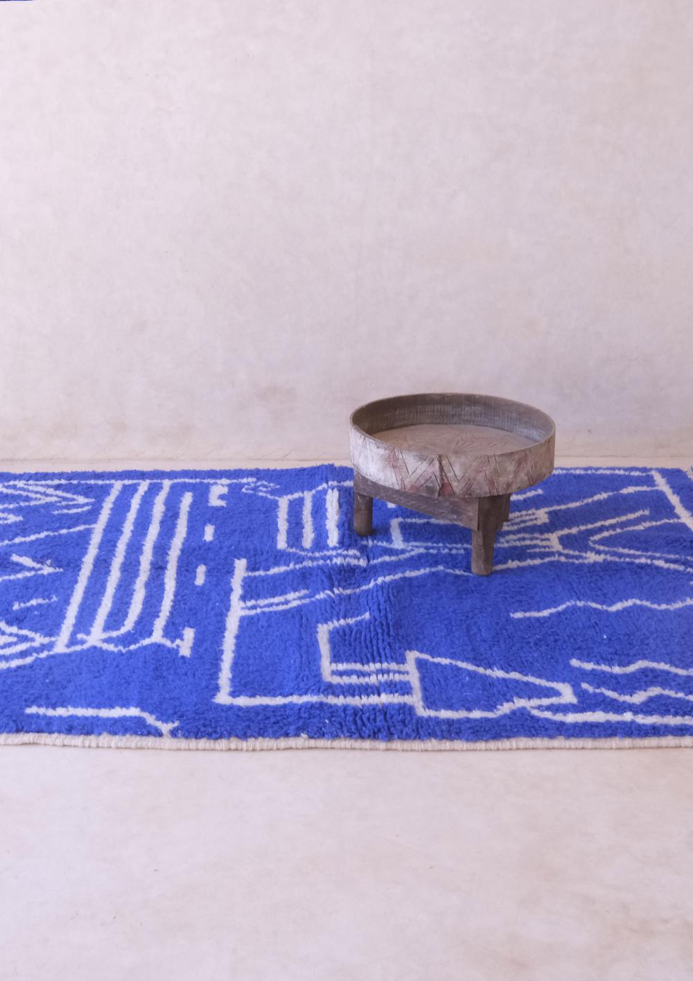Blue Moroccan Handknotted Wool Rug 5.7 x 4.1 ft / 175 x 126 cm