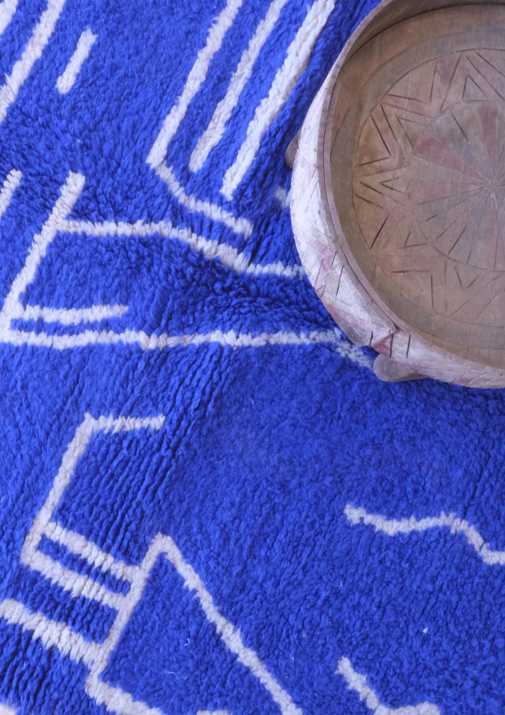 Blue Moroccan Handknotted Wool Rug 5.7 x 4.1 ft / 175 x 126 cm