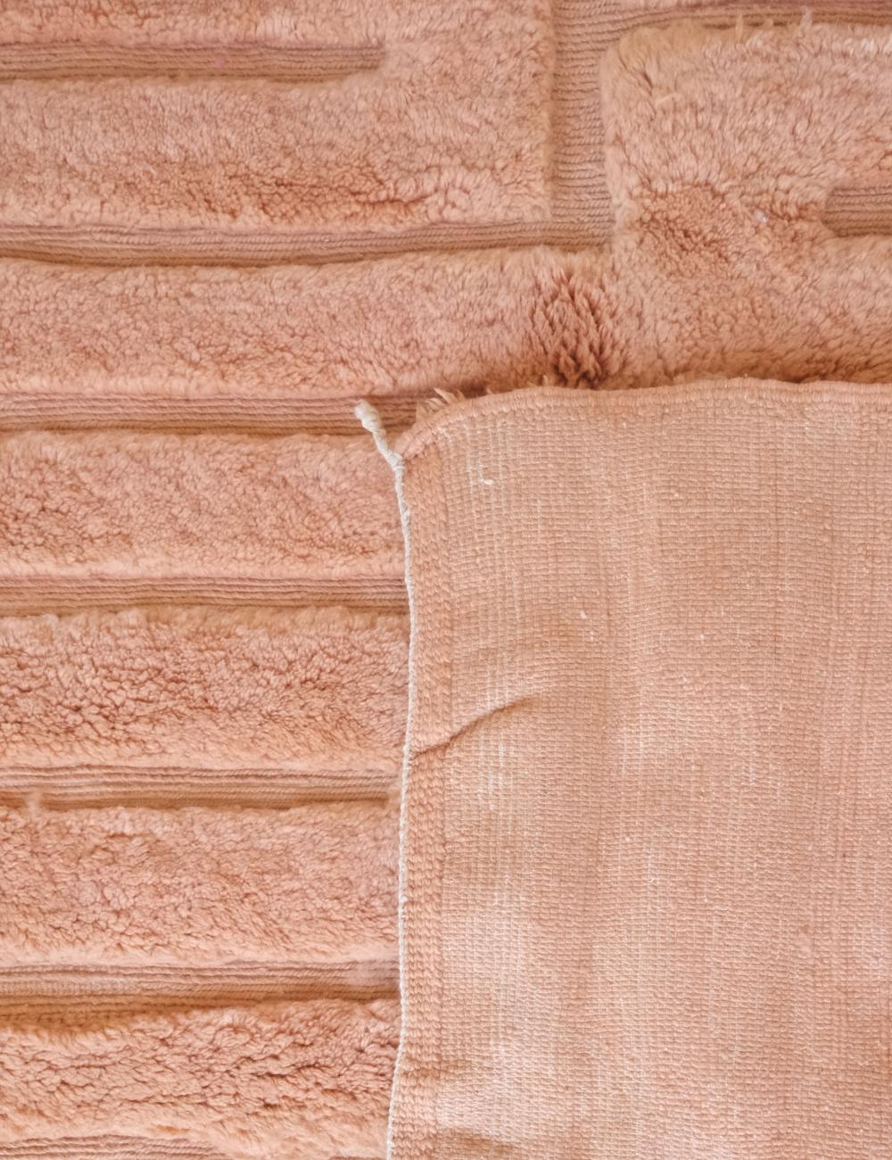 Blush Peach Handknotted Beni Mrirt Rug 9.3 x 6.7 ft / 283 x 206 cm - Surcoma