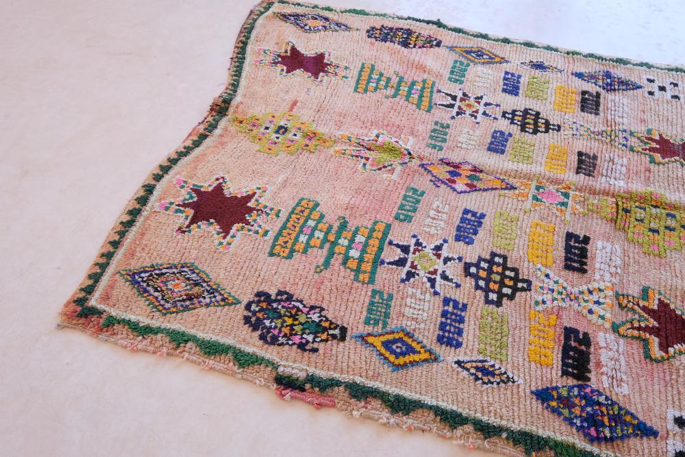 Moroccan Berber Wool Rug 8.3 x 3.8 ft / 252 x 118 cm - Surcoma