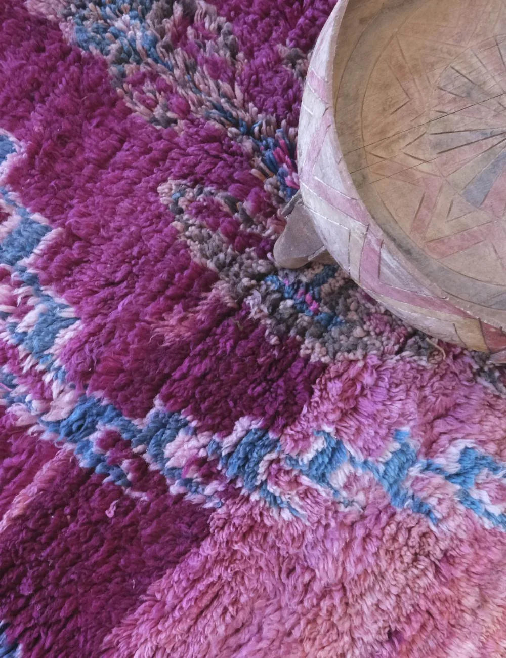 Boho Moroccan Rug 5.4 x 4.8 ft / 165 x 148 cm - Surcoma