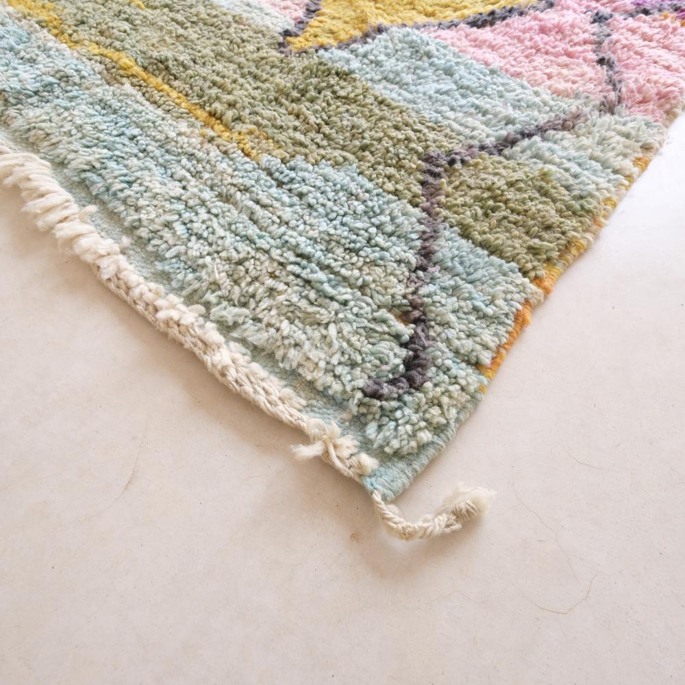 Moroccan Boujad Berber Carpet 9.3 x 6.3 ft / 283 x 193 cm - Surcoma