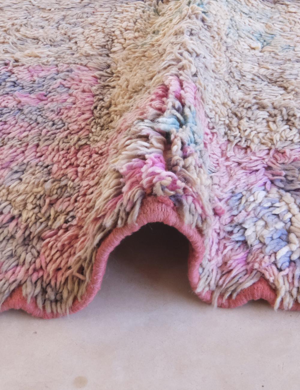 Vintage Boujad Moroccan Rug 8 x 4.4 ft / 243 x 136 cm - Surcoma
