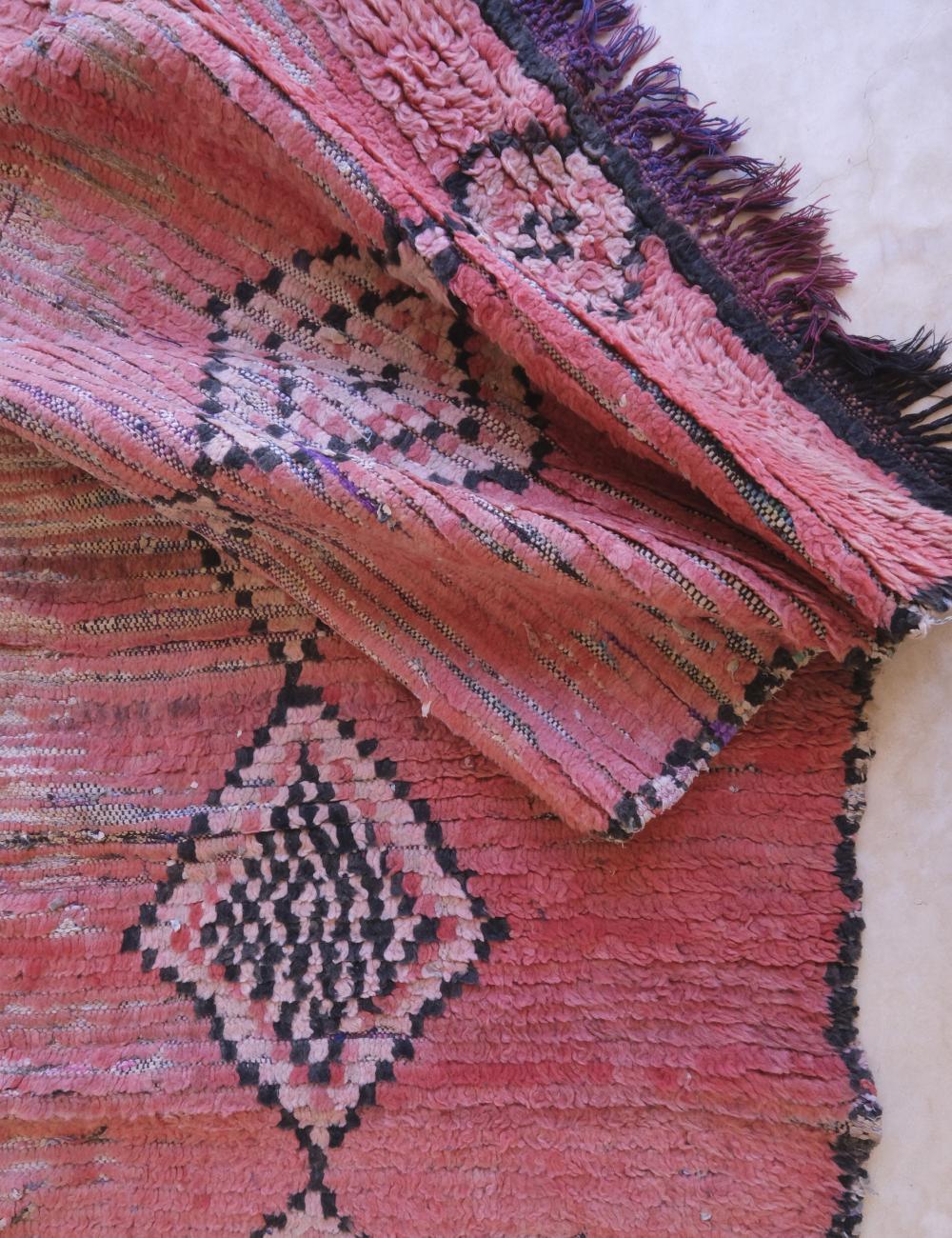 Faded Red Moroccan Runner Rug 8.3 x 2.8 ft / 253 x 87 cm - Surcoma