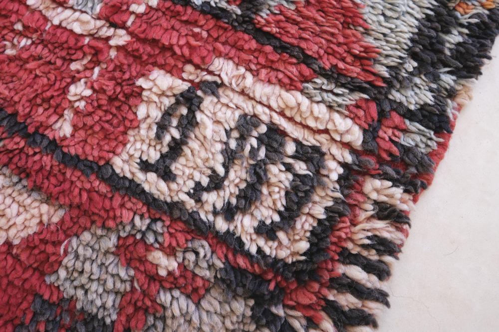 1990s Moroccan Abstract Wool Rug 10.6 x 5.2 ft / 323 x 159 cm - Surcoma