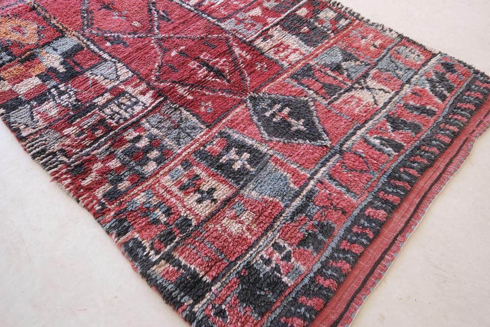 1990s Moroccan Abstract Wool Rug 10.6 x 5.2 ft / 323 x 159 cm - Surcoma