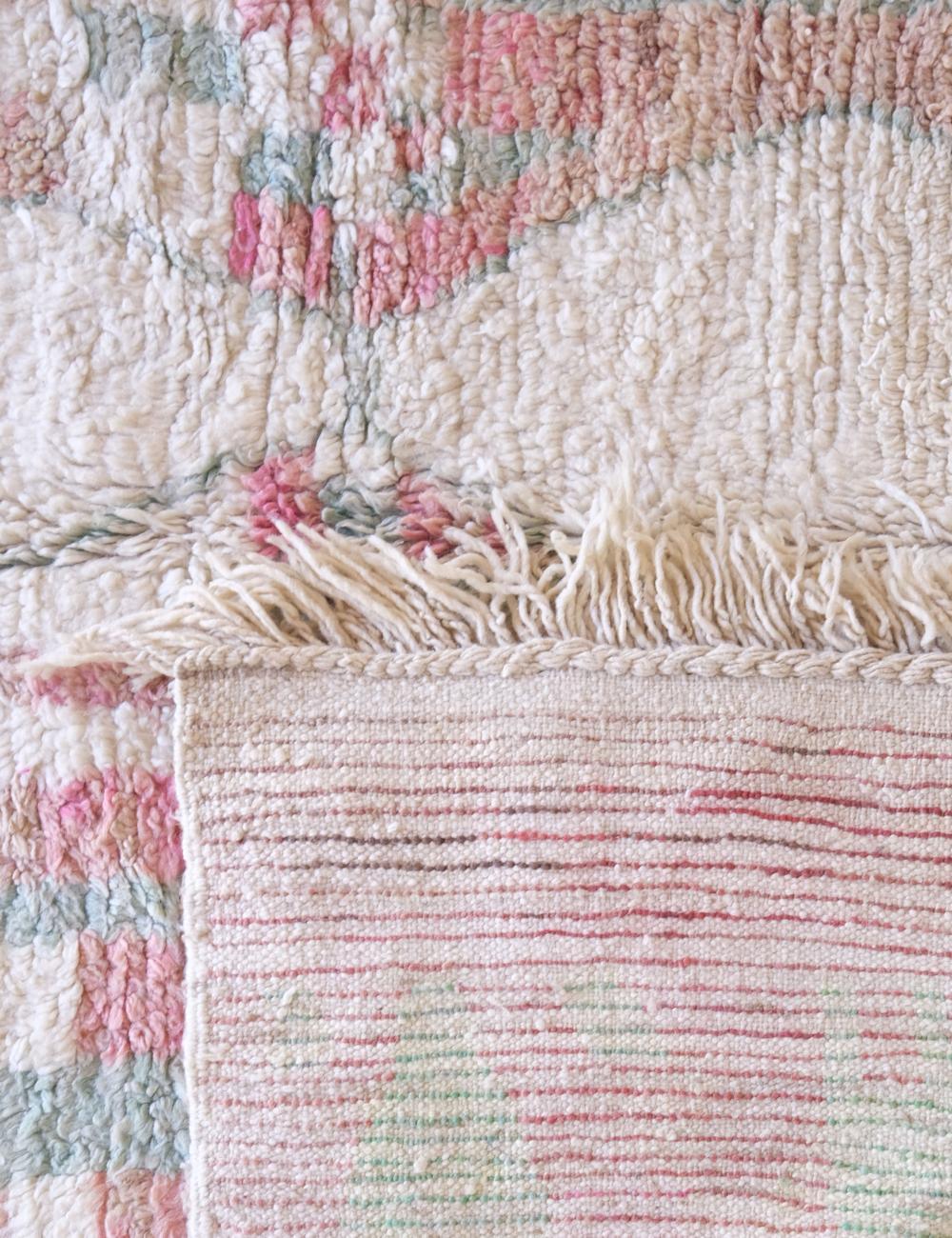 Neutral Moroccan Boujad Rug 10.1 x 6 ft / 308 x 184 cm - Surcoma