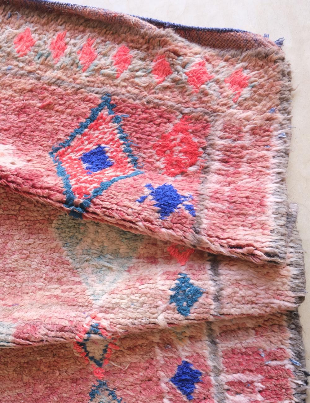 Boujad Moroccan Rug 8.2 x 5 ft / 250 x 155 cm - Surcoma