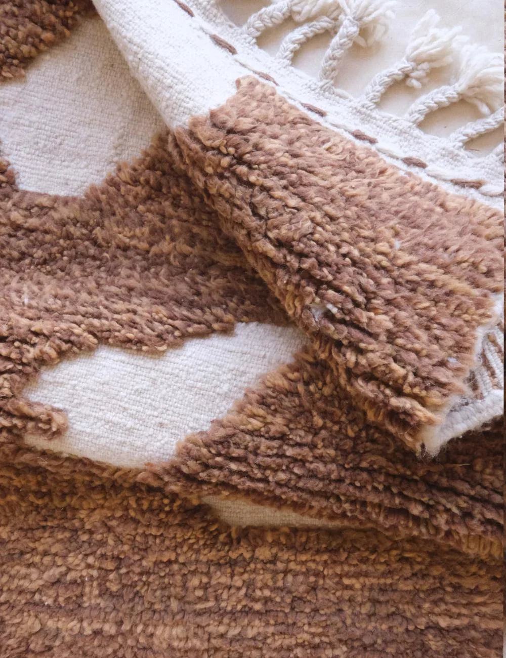 Mocha Brown Moroccan Wool Rug 9.3 x 7.2 ft / 283 x 220 cm - Surcoma