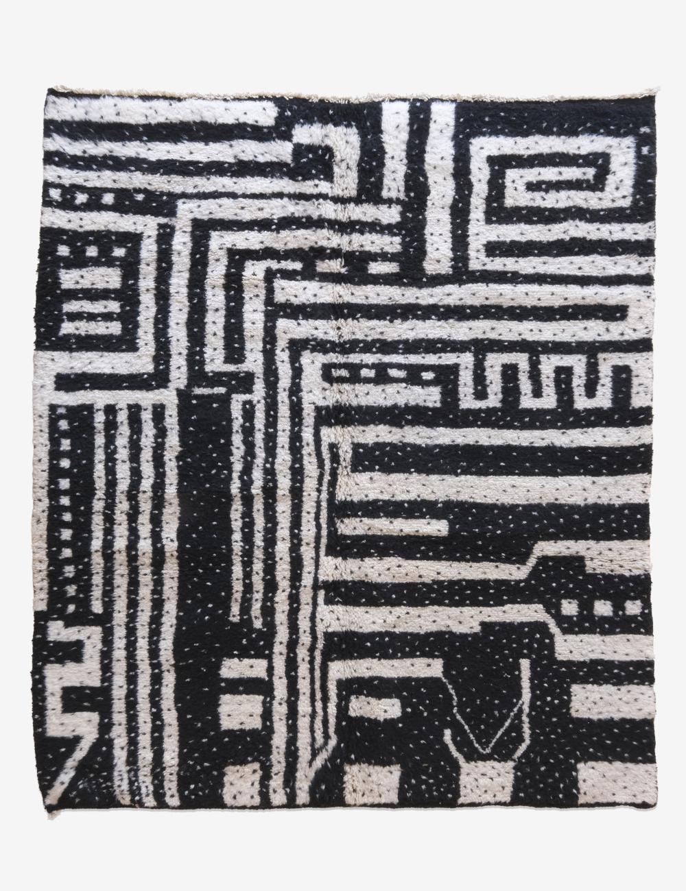 Black and White Moroccan Wool Rug 9 x 7.1 ft / 274 x 218 cm