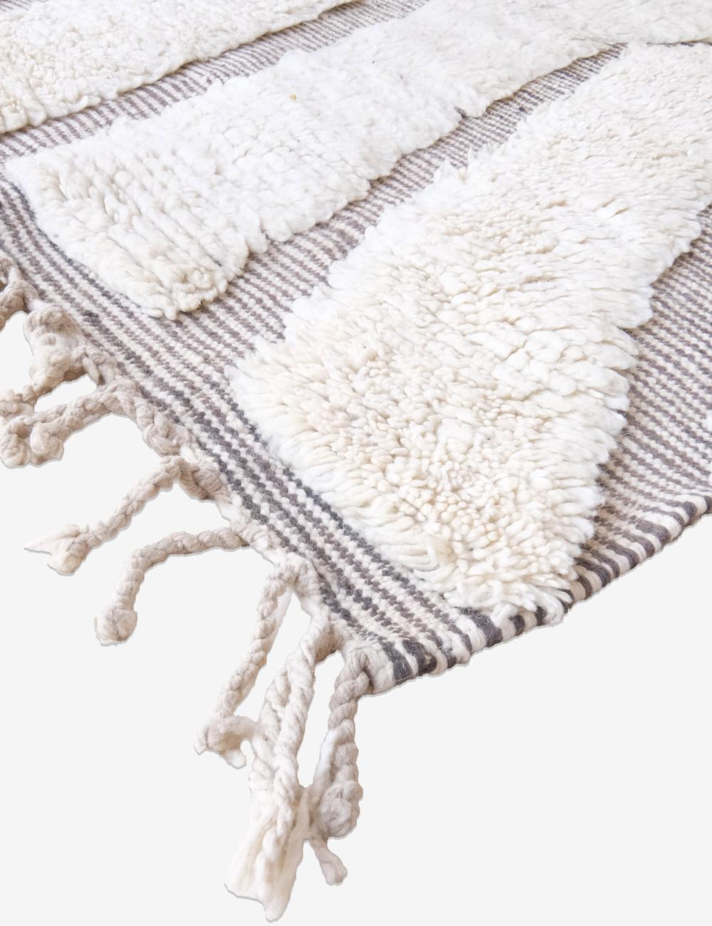 Off-White Moroccan Rug 11.9 x 8.2 ft / 363 x 252 cm