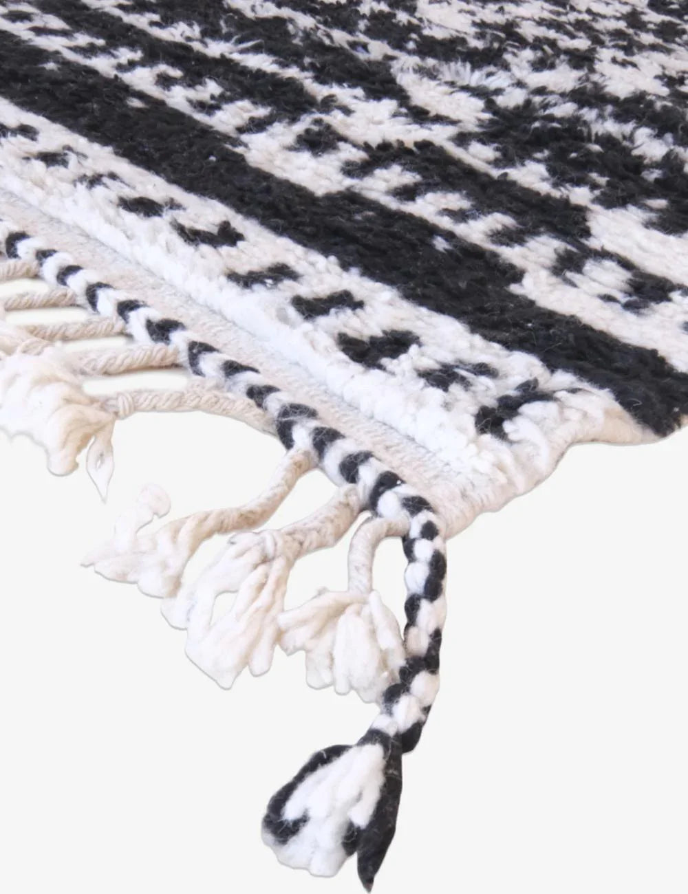 Moroccan Black and White Abstract Rug 8.8 x 6.04 ft / 267 x 184 cm - Surcoma