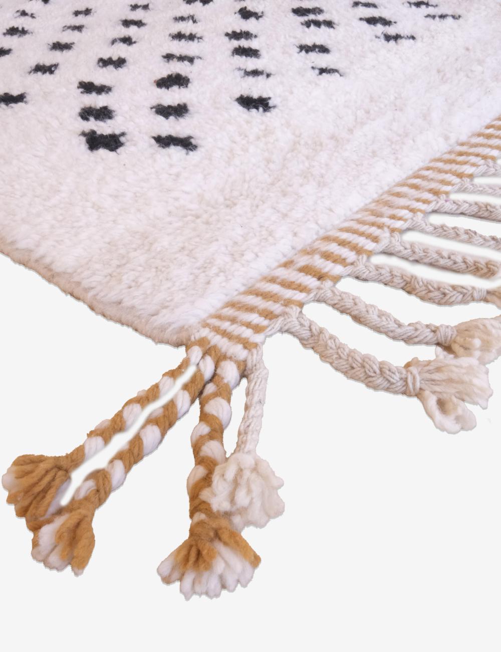 Moroccan Tan Wool Rug 9.4 x 7.5 ft / 287 x 229 cm