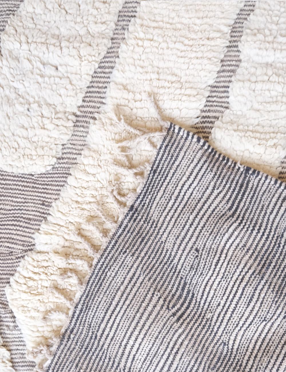 Off-White Moroccan Rug 11.9 x 8.2 ft / 363 x 252 cm