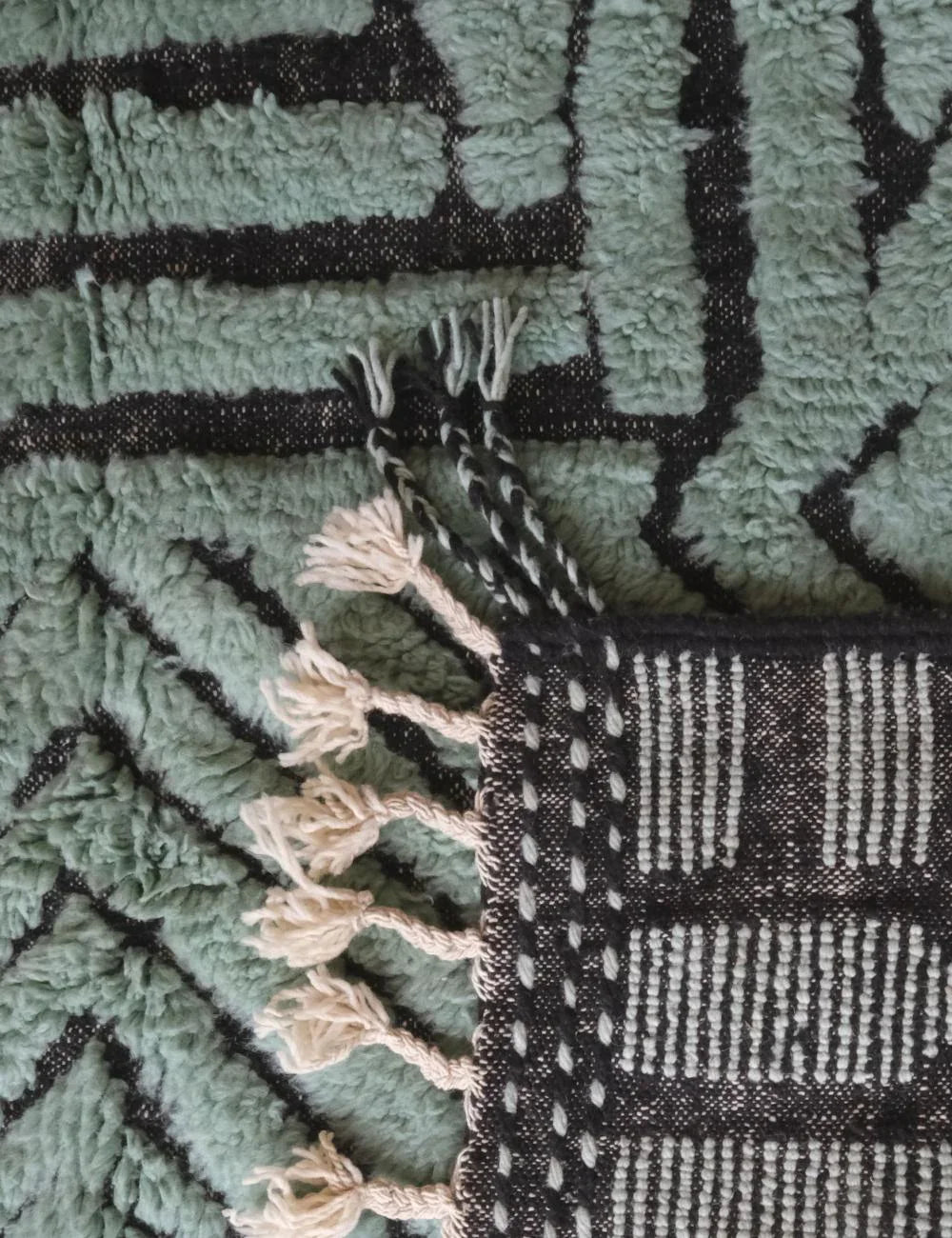Green Moroccan Rug 9.6 x 6.6 ft / 292 x 202 cm - Surcoma