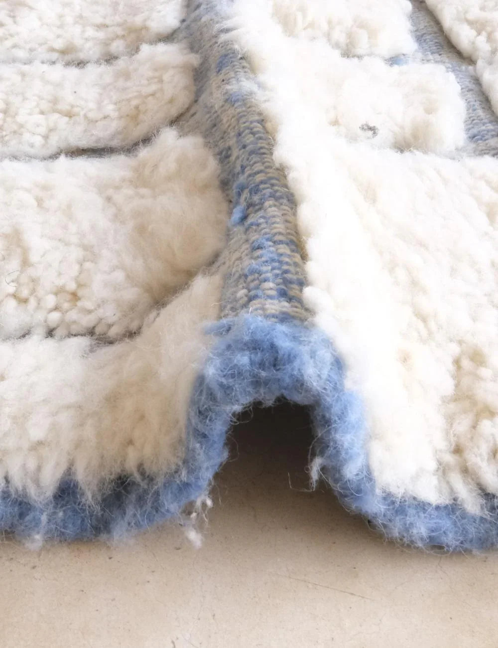 Beni Ourain White with Blue Rug 9 x 7.2 ft / 273 x 221 cm - Surcoma