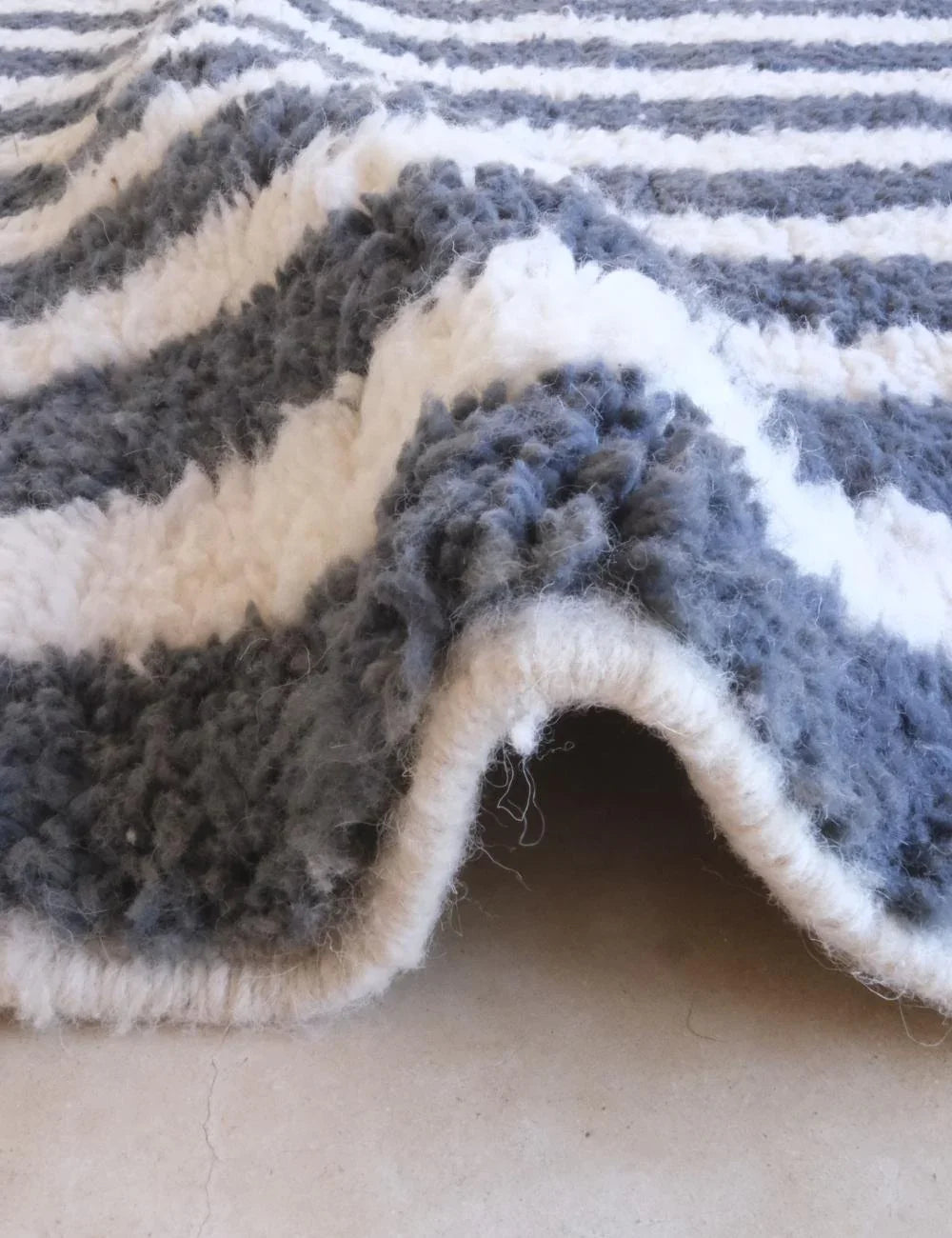 Modern Striped Moroccan Rug 9.8 x 8.3 ft / 300 x 253 cm - Surcoma