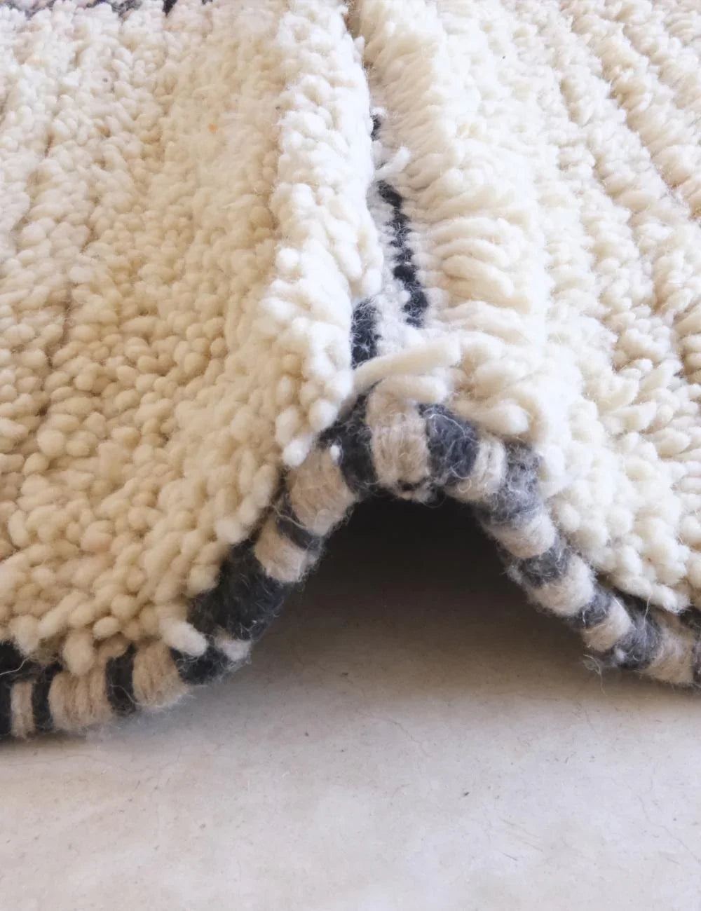 Moroccan Wool Neutral Rug 9.8 x 8.8 ft / 300 x 269 cm - Surcoma