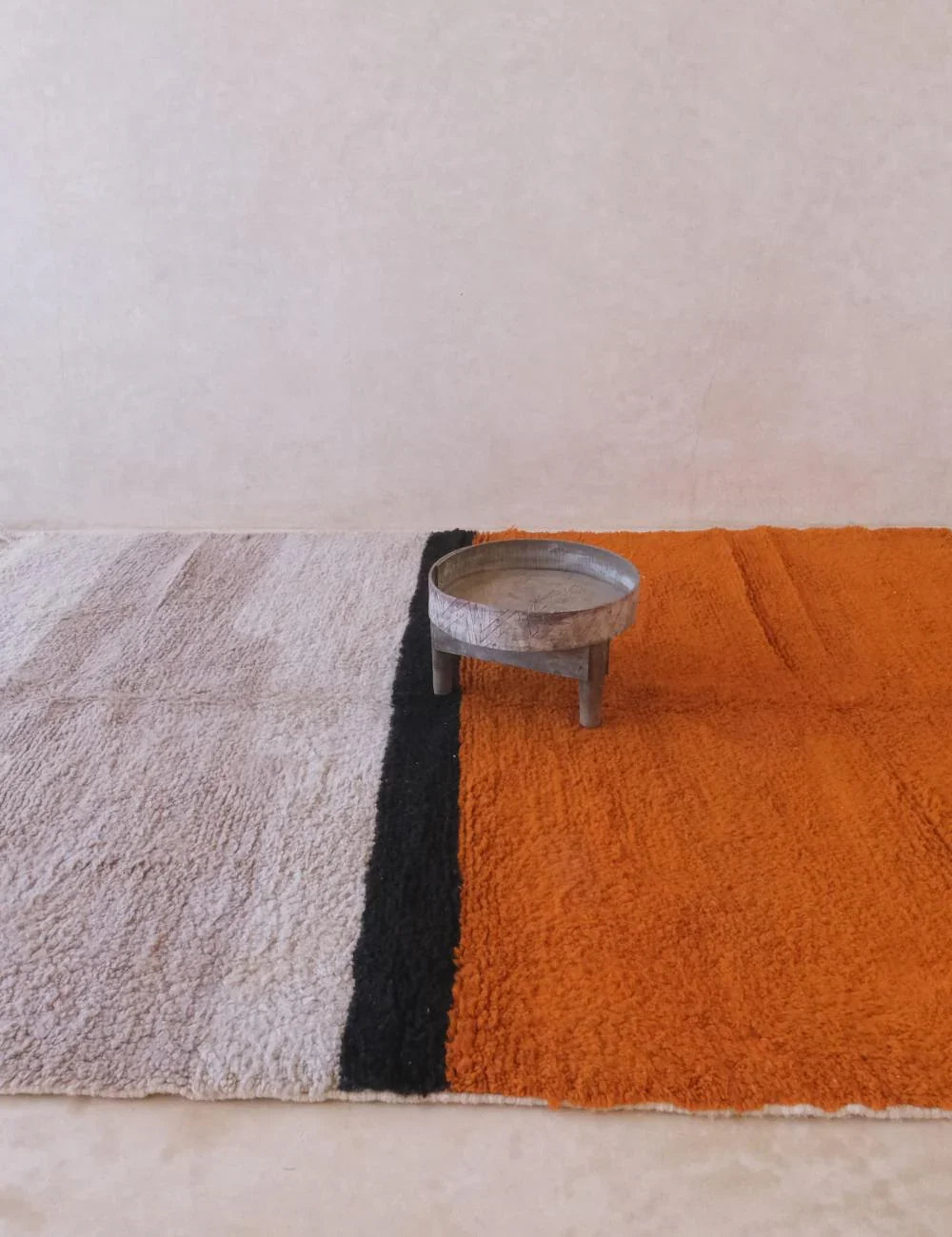 Contemporary Moroccan Wool Rug 8.8 x 7.2 ft / 269 x 220 cm - Surcoma