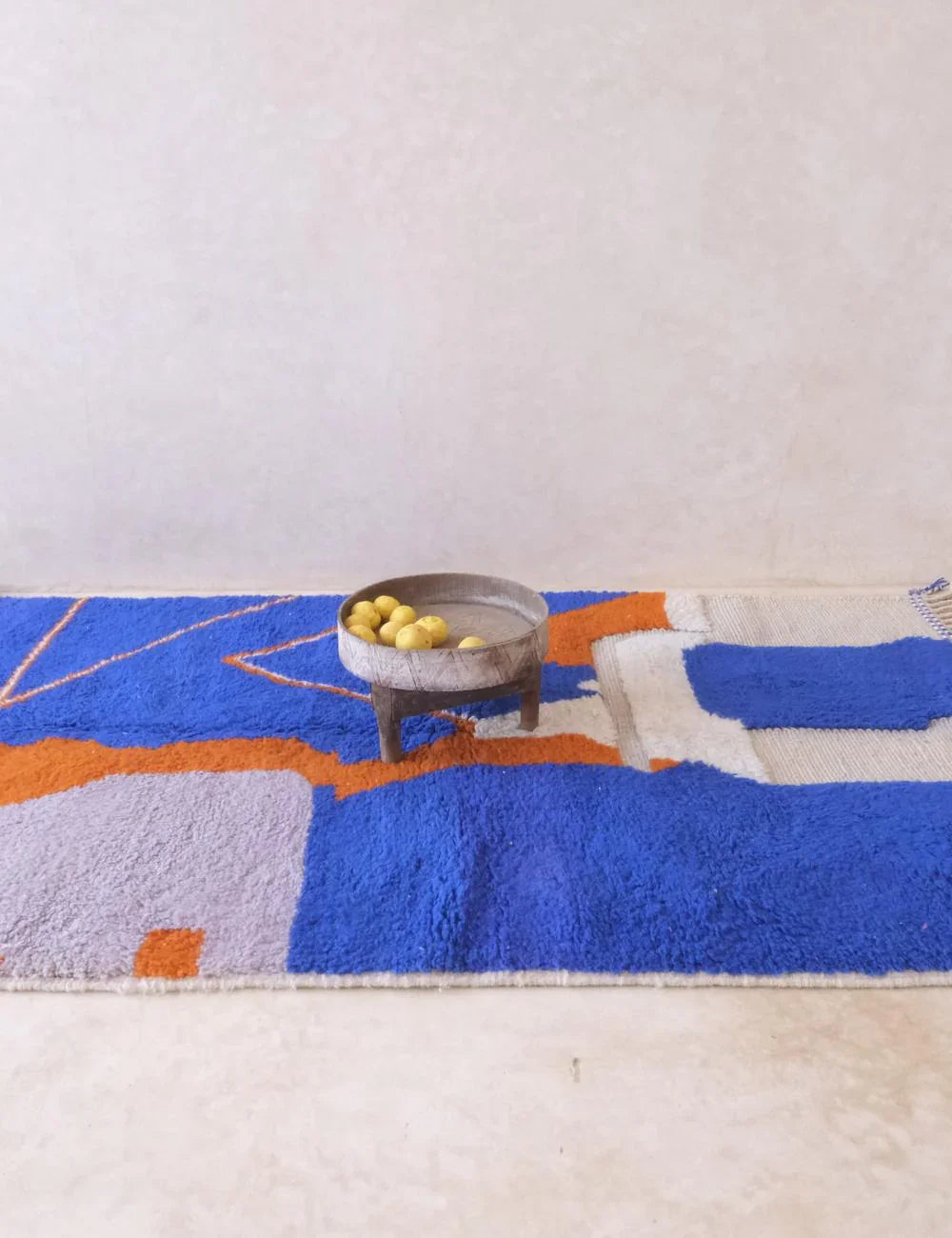 Moroccan Contemporary Rug 8.1 x 5 ft / 248 x 155 cm - Surcoma