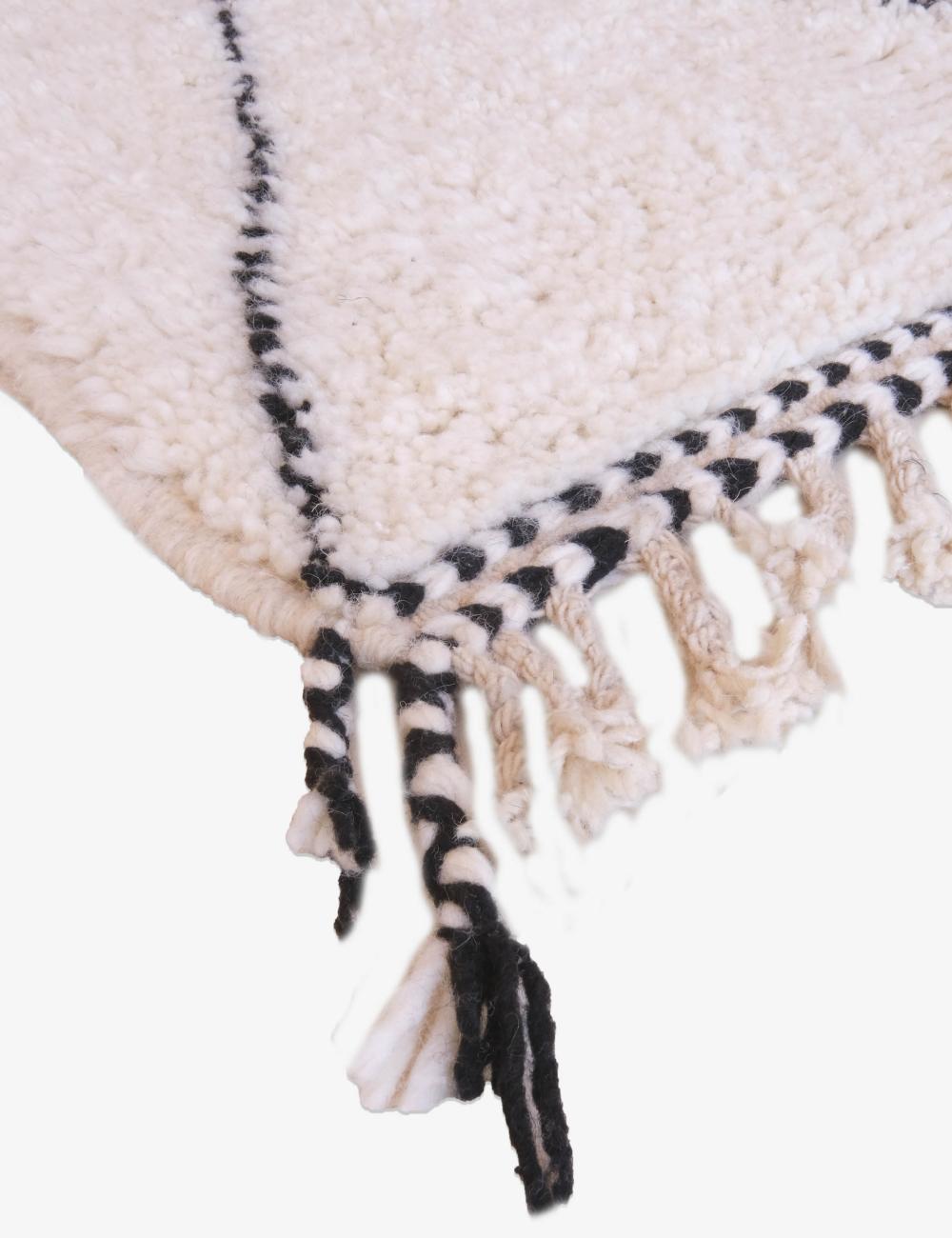 Diamond Berber Carpet 6.6 x 4.1 ft / 200 x 126 cm
