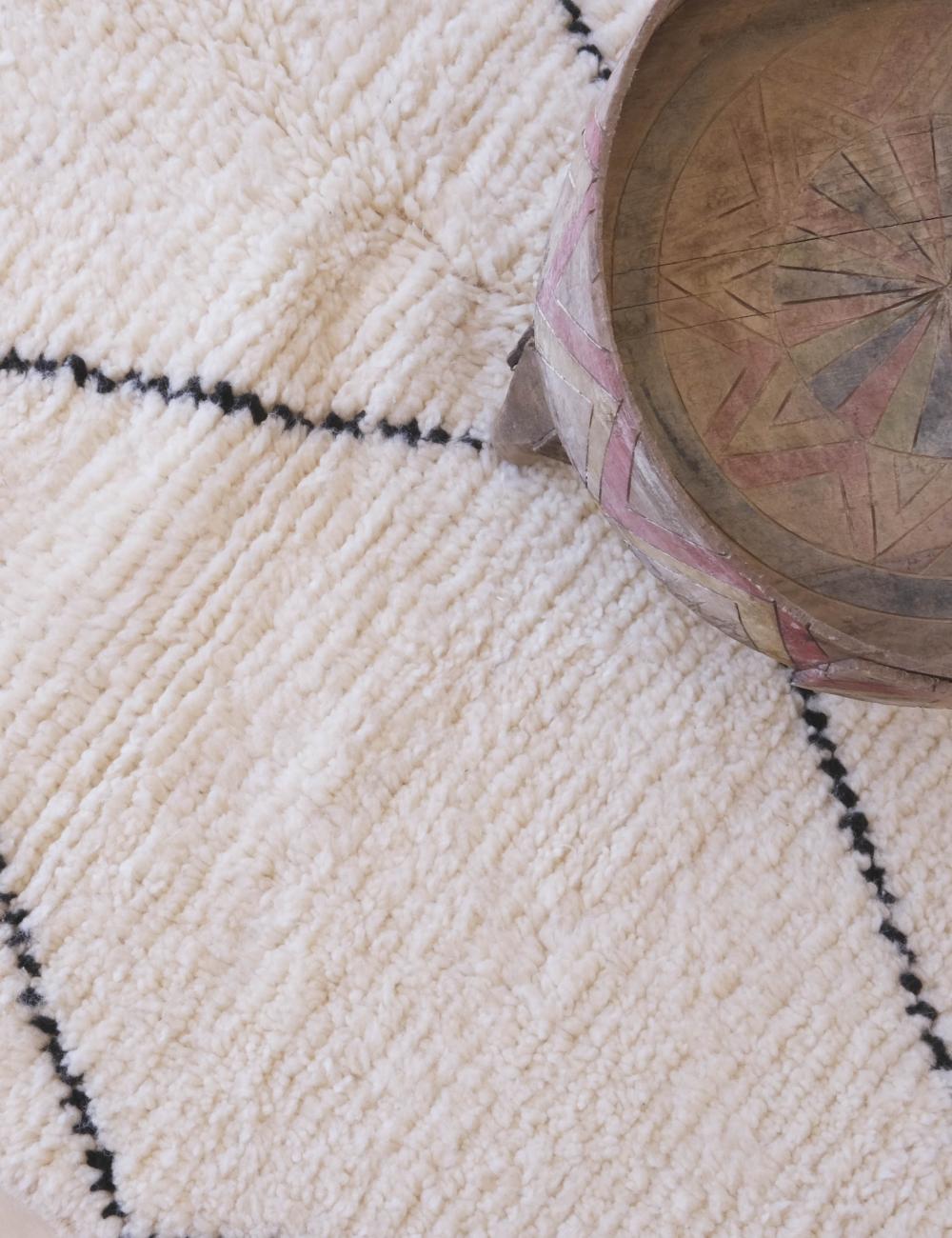Diamond Berber Carpet 6.6 x 4.1 ft / 200 x 126 cm