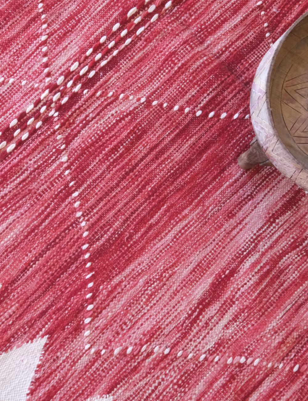 Moroccan Raspberry Kilim Rug 10 x 6.6 ft / 306 x 203 cm - Surcoma