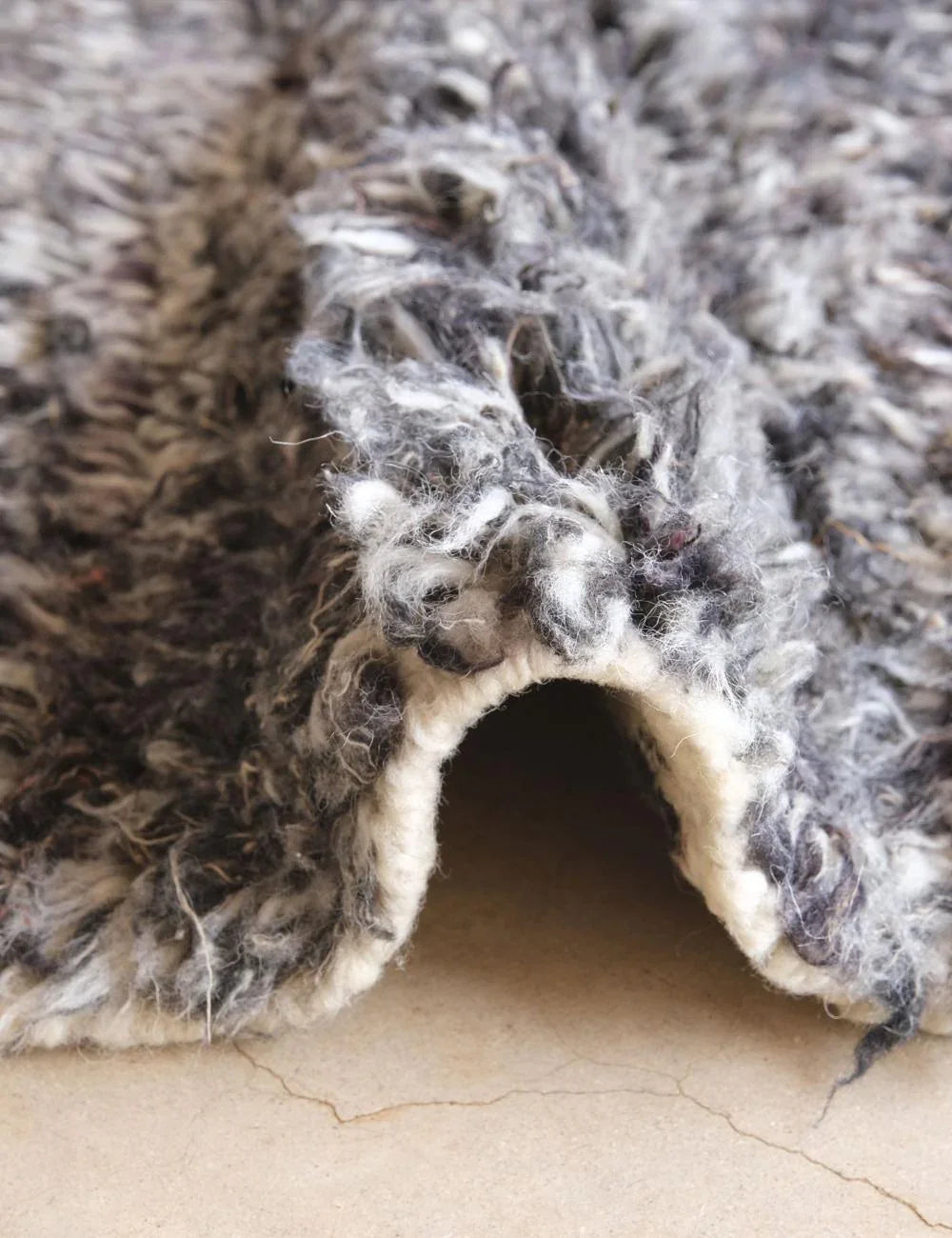 Gray Beni Ourain Moroccan Rug 7 x 4.2 ft / 212 x 130 cm - Surcoma