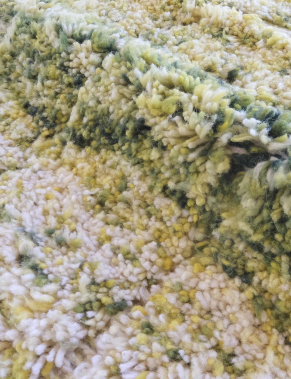 Yellow-Green Moroccan Rug With Gradient Tones 8.7 x 5.1 ft / 264 x 157 cm