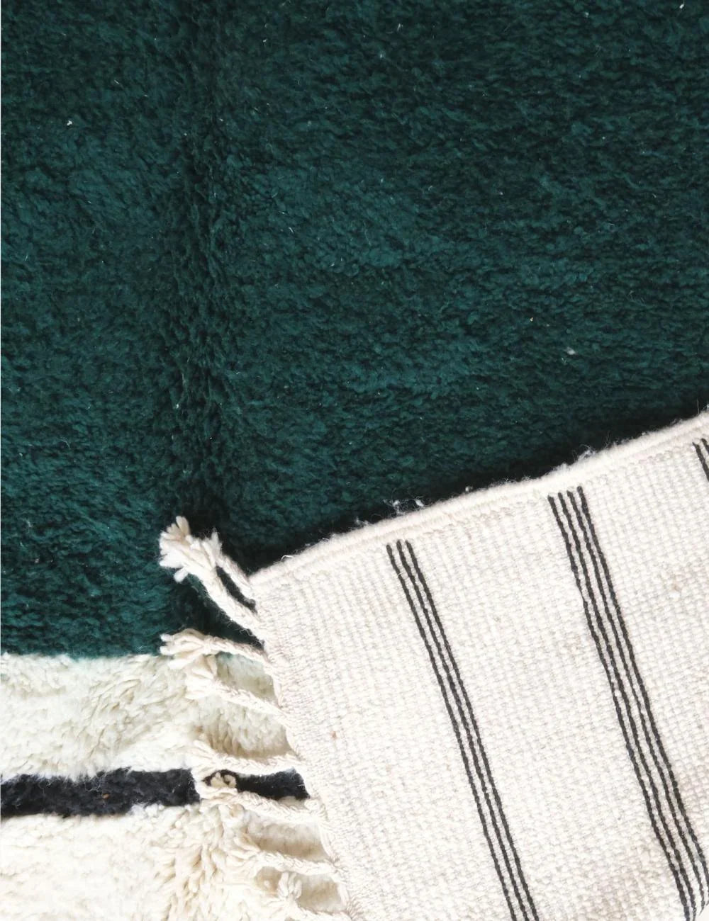 Green Contemporary Moroccan Wool Rug 9.1 x 6 ft / 276 x 184 cm - Surcoma