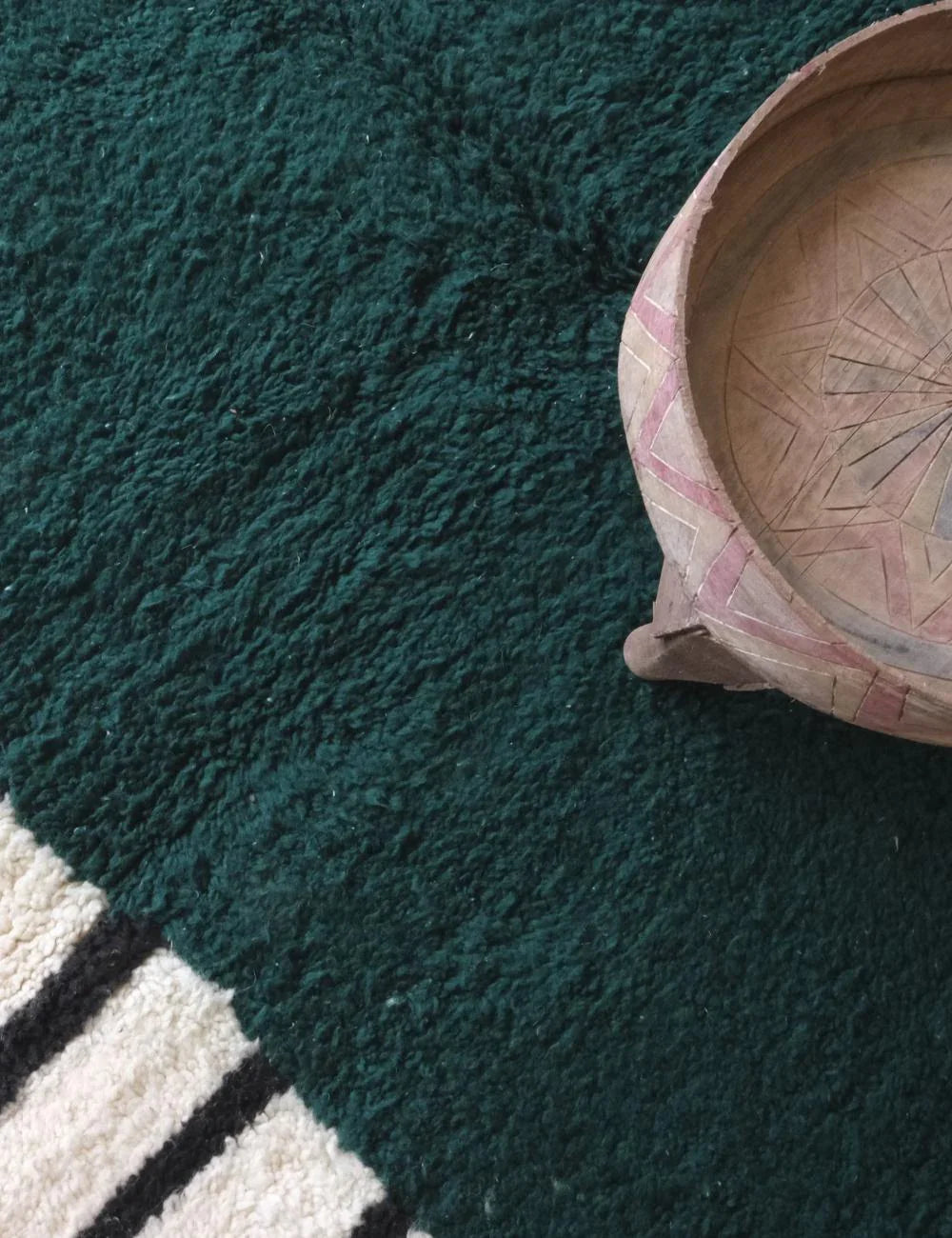 Green Contemporary Moroccan Wool Rug 9.1 x 6 ft / 276 x 184 cm - Surcoma