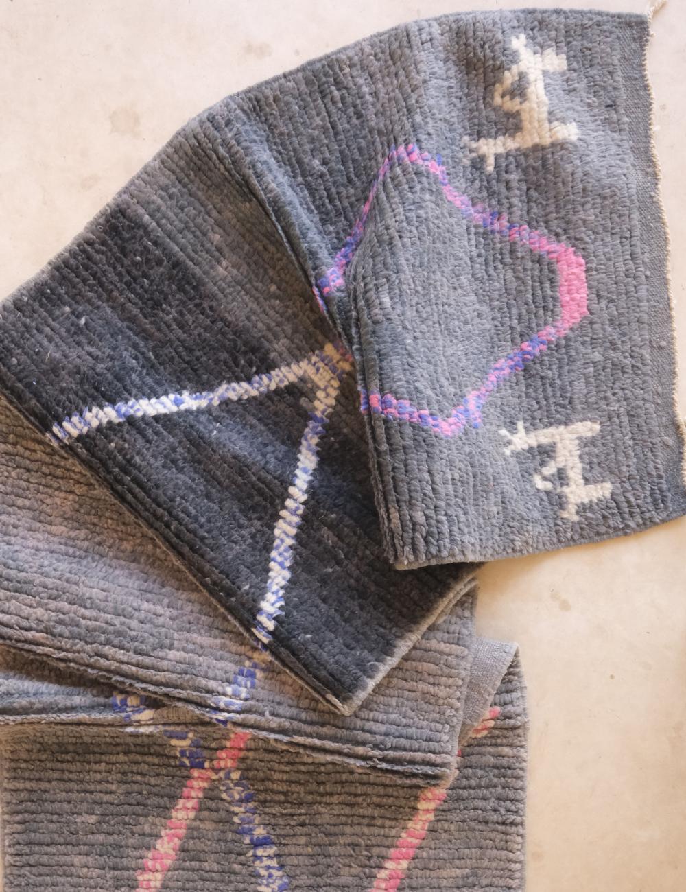 Grey Moroccan Runner Rug 13.5 x 2.5 ft / 410 x 78 cm - Surcoma