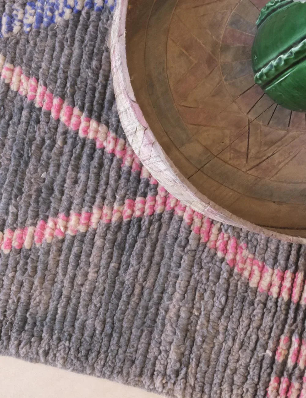 Grey Moroccan Runner Rug 13.5 x 2.5 ft / 410 x 78 cm - Surcoma