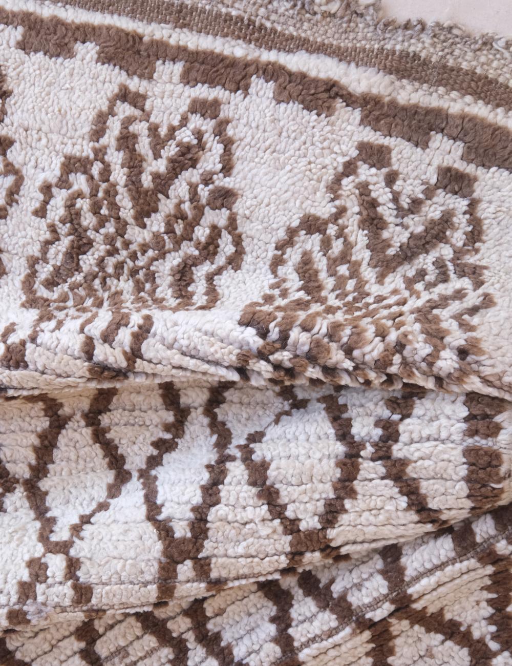 Hand-Knotted Moroccan Berber Rug 5.7 x 2.1 ft / 174 x 64 cm - Surcoma