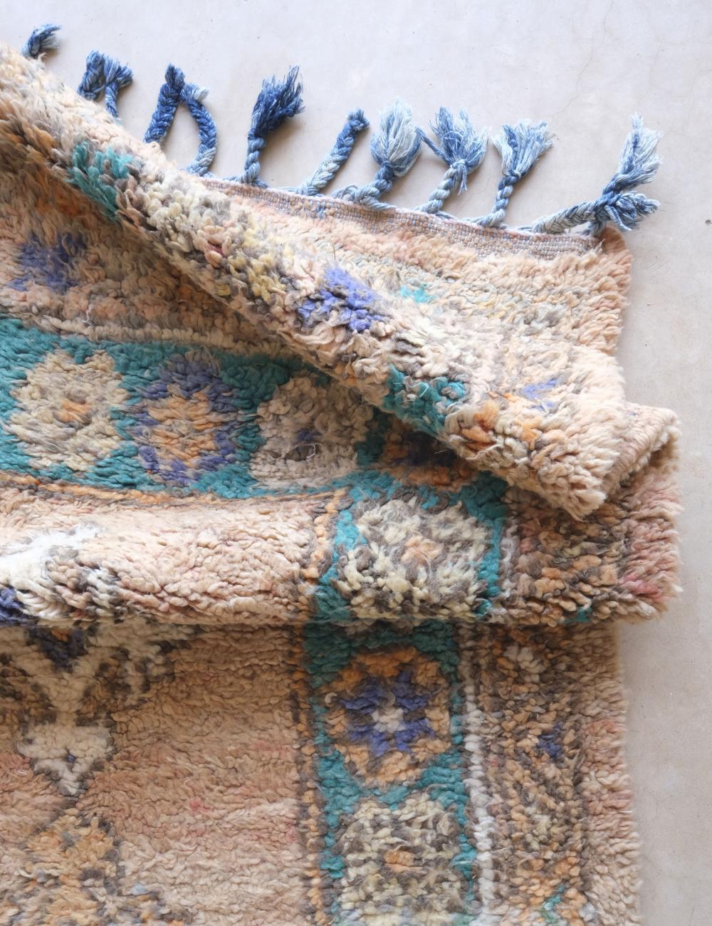 Handknotted Moroccan Berber Rug 9.1 x 5.9 ft / 277 x 182 cm - Surcoma