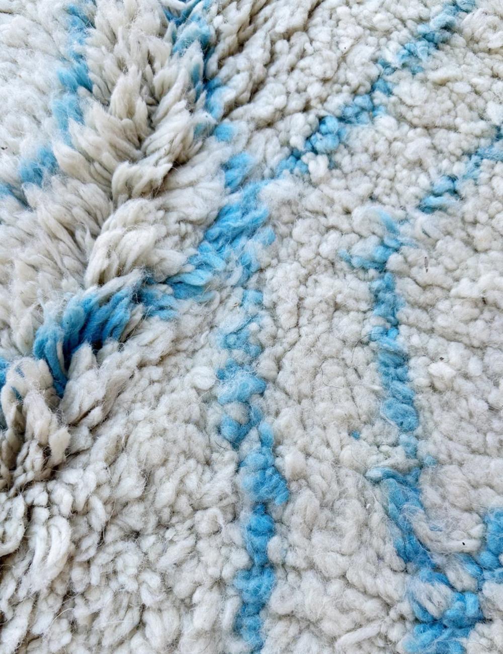 Beni Ourain White and Blue Rug 8.4 x 6.82 ft / 256 x 208 cm - Surcoma
