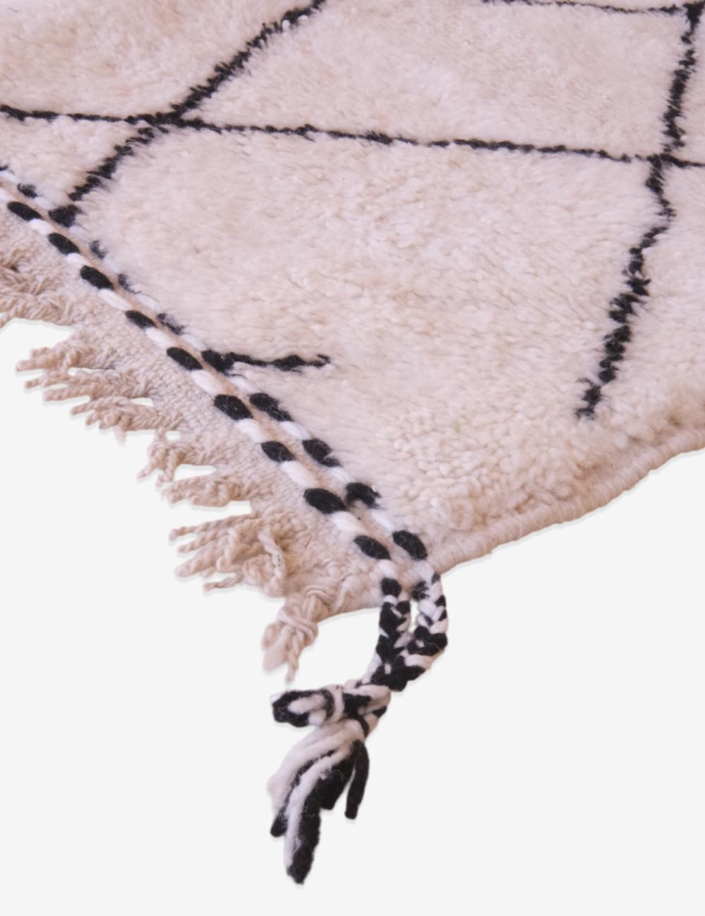 Handmade Beni Ourain Rug 5.9 x 4.3 ft / 181 x 133 cm