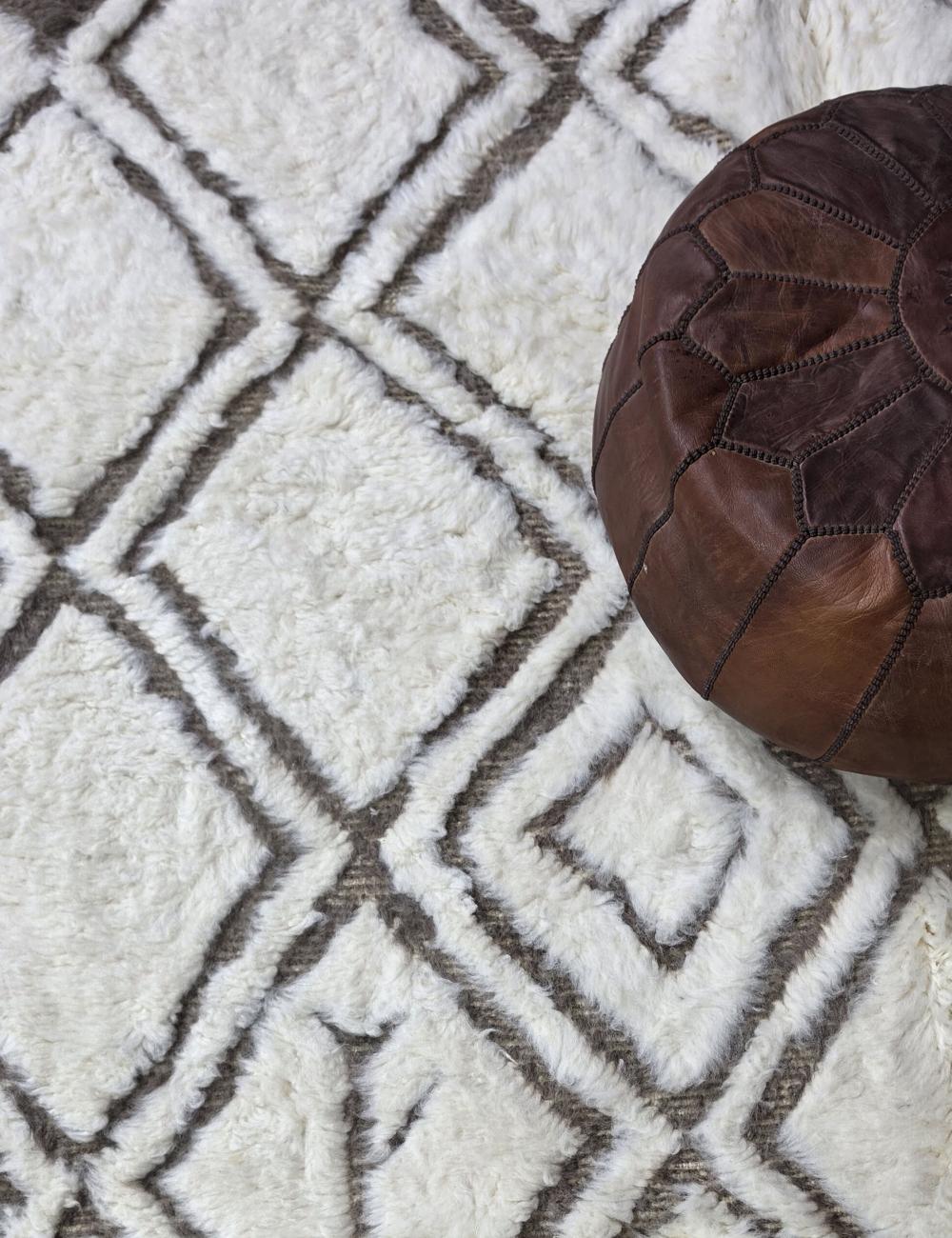 Handmade Berber Wool Rug 9.8 x 8.2 ft / 300 x 250 cm