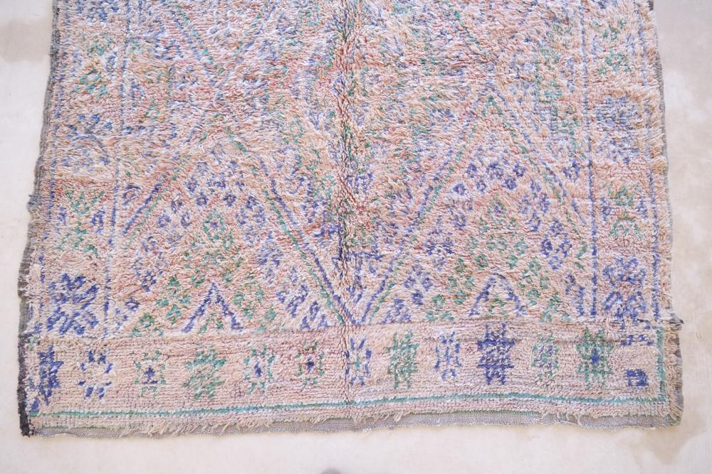 1980s Moroccan Beni MGuild Wool Rug 11.2 x 5.9 ft / 342 x 182 cm - Surcoma