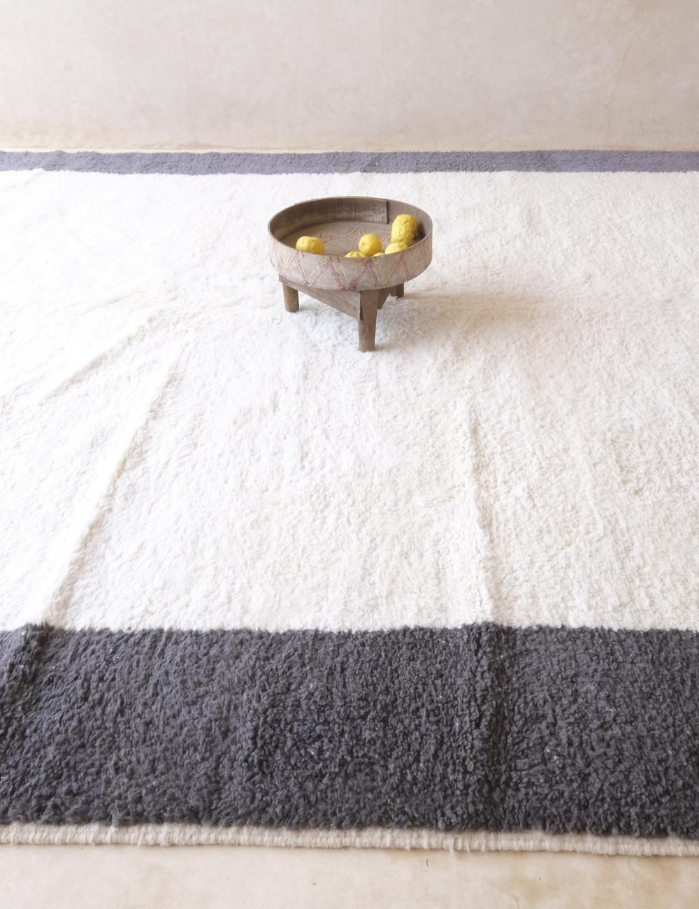 Oversized Moroccan Wool Rug 13.5 x 9.9 ft / 412 x 303 cm